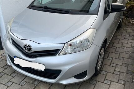 Toyota Yaris 108.000 km 5.500 &euro; Ochsenhausen 88416