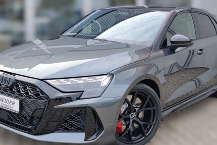 Audi RS3 1.500 km 70.990 € Helbra 06311