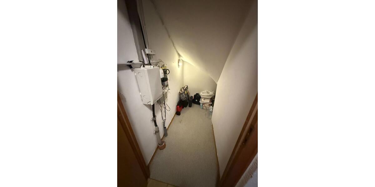 Reihenmittelhaus mit 5 Zimmern und Einbauküche 5 zimmer