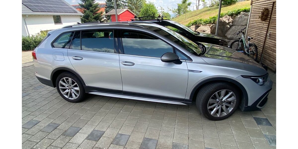 VW Golf 67.500 km 24.500 &euro; Hüfingen 78183