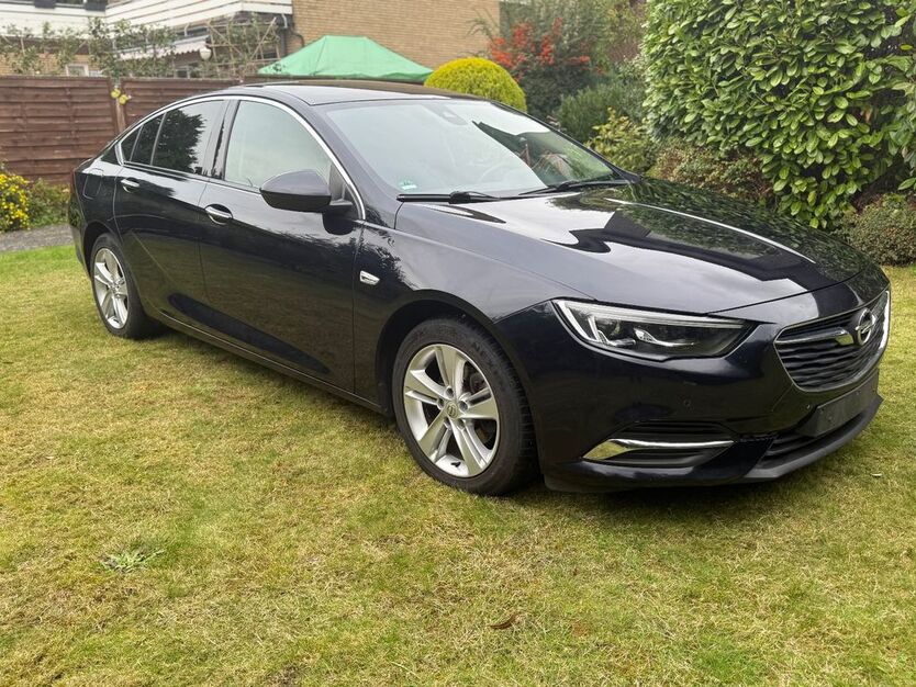 Opel Insignia 166.000 km 11.900 € Borken 46325