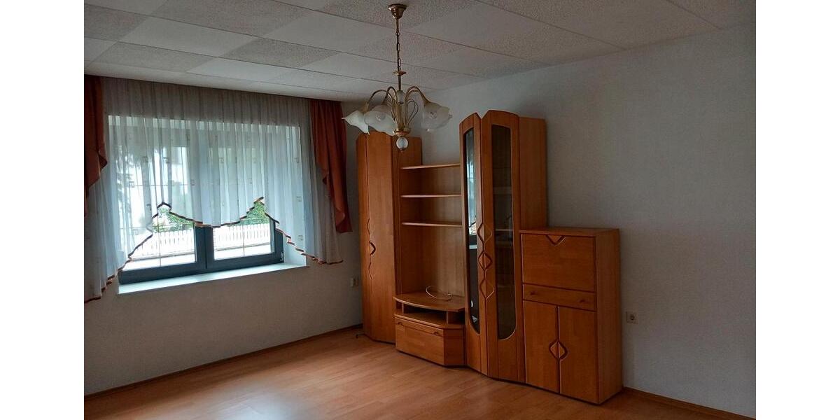 Bauernhaus, Landhaus Gröditz - 7 Zimmer, 280 m&sup2;, 210.000&euro; | Angebot:27245475