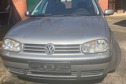 VW Golf 220.000 km 700 &euro; Kirchlinteln 27308