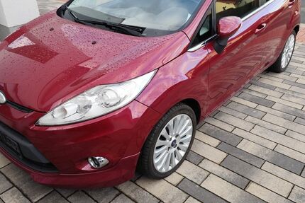 Ford Fiesta 254.000 km 2.800 € Bad Wünnenberg 33181
