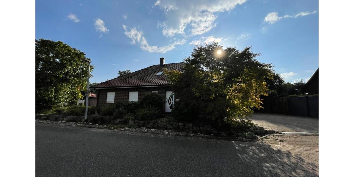 Lichtdurchflutetes Einfamilienhaus mit Kamin und Garten 4 zimmer