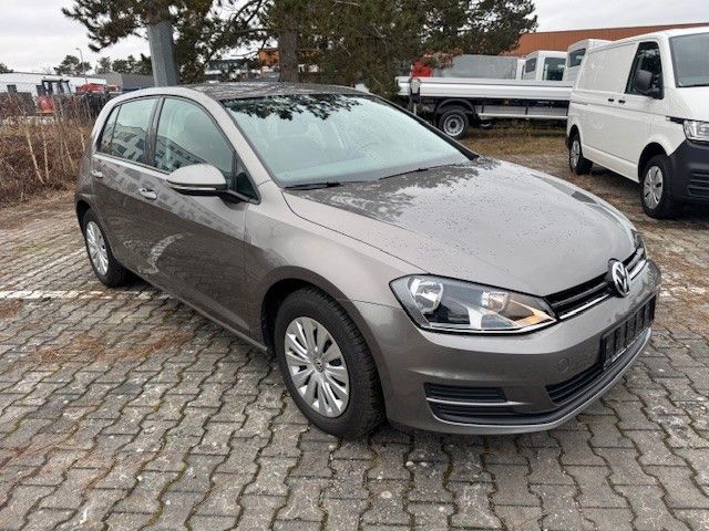 VW Golf 40.952 km 9.500 &euro; Bannewitz 01728