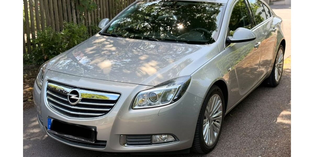 Opel Insignia 97.000 km 6.490 &euro; München 81827