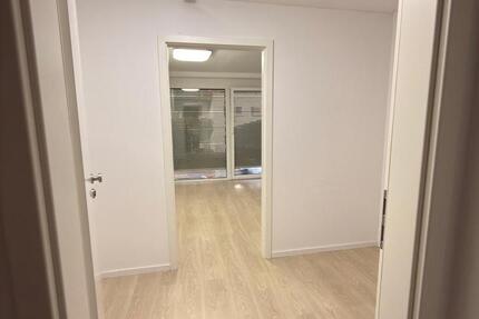 2 - Zimmer Anliegerwohnung ca.85 m2 950 € Warmmiete 2 zimmer