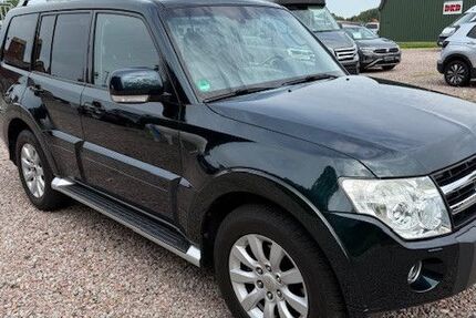 Mitsubishi Pajero 362.012 km 10.990 € Wesselburen 25764