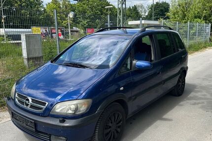 Opel Zafira 299.500 km 590 &euro; München 81929