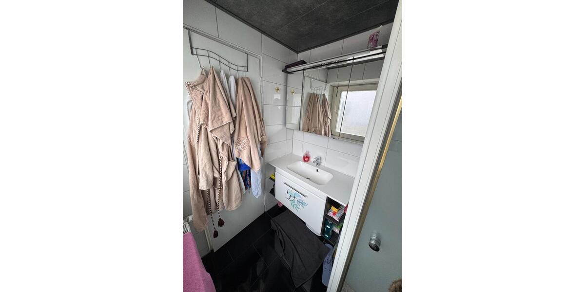 Mehrfamilienhaus, Wohnhaus Heilbronn Frankenbach - 6 Zimmer, 140 m&sup2;, 370.000&euro; | Angebot:24527394