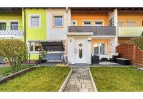 Sehr gepflegtes Reihenmittelhaus mit Balkon in Mögeldorf