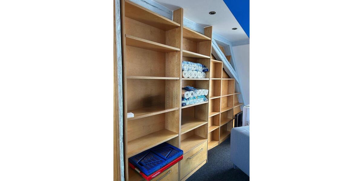 Charmante 2-Zimmer-Wohnung mit Galerie, Einbauküche und Stauraum 2 zimmer