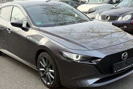 Mazda 3 78.500 km 18.500 &euro; Wiesbaden 65203