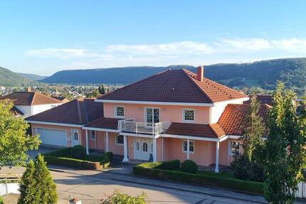 Elegante Villa im Herzen von Bayern (mit ELW Büro)