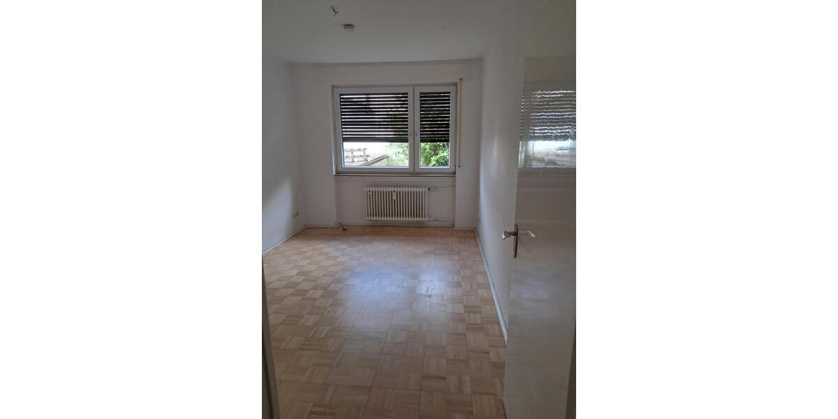 90m2, helle, ruhige 4ZKB EG Wohnung, Diele, Terrasse, DA-West 4 zimmer