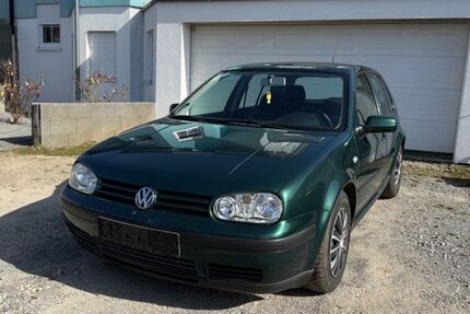VW Golf 244.267 km 850 &euro; Osterburken 74706