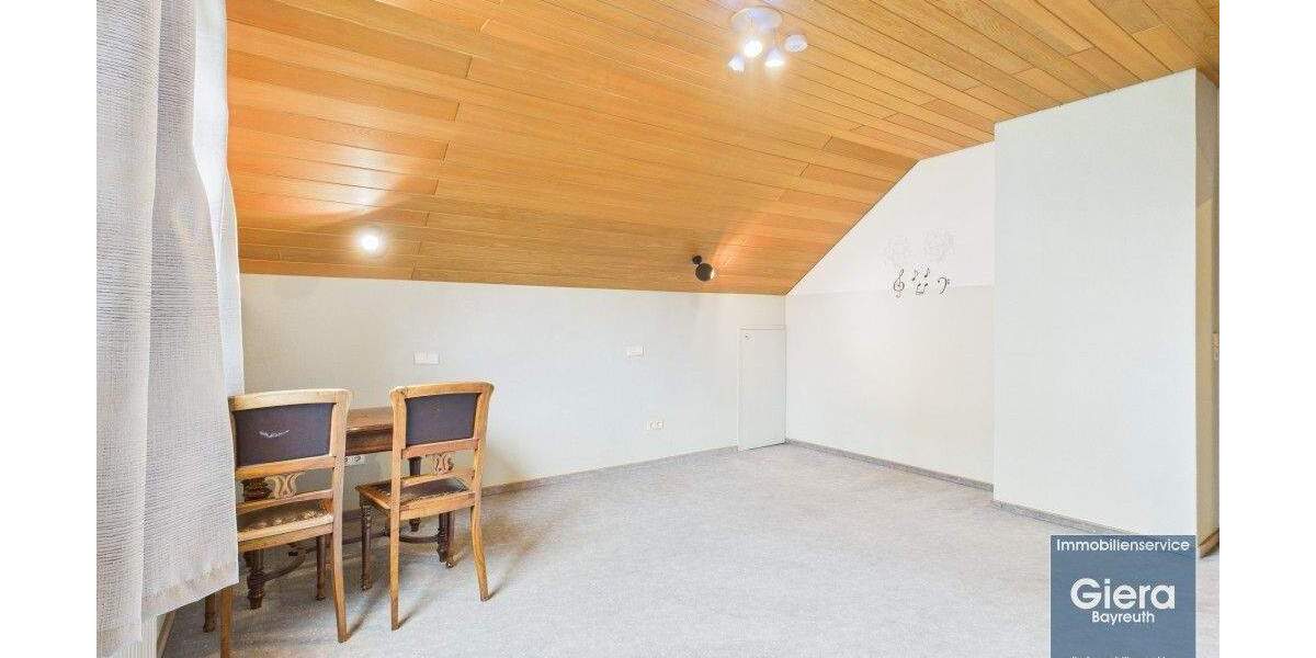 Charmantes Einfamilienhaus in Bayreuth-Meyernberg 6 zimmer