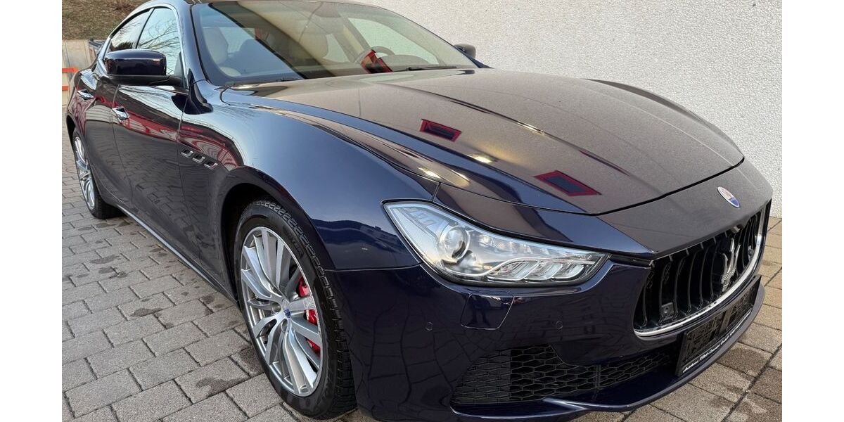 Maserati Ghibli 217.000 km 15.490 &euro; Bergisch Gladbach 51467