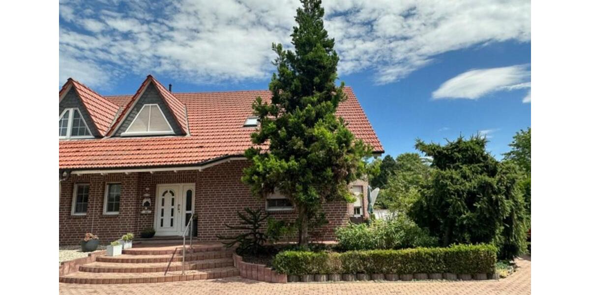 Doppelhaushälfte Sandersdorf-Brehna Torna - 3.5 Zimmer, 160 m&sup2;, 1.699&euro; | Angebot:24832126