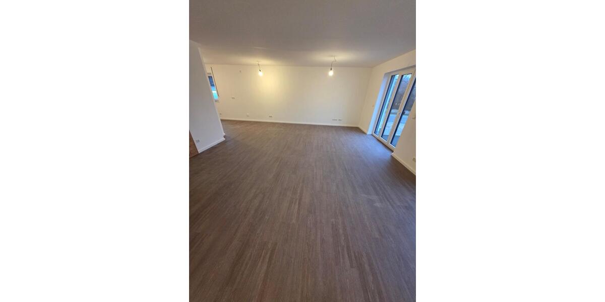Doppelhaushälfte Simbach - 5 Zimmer, 157 m&sup2;, 1.350&euro; | Angebot:25791493