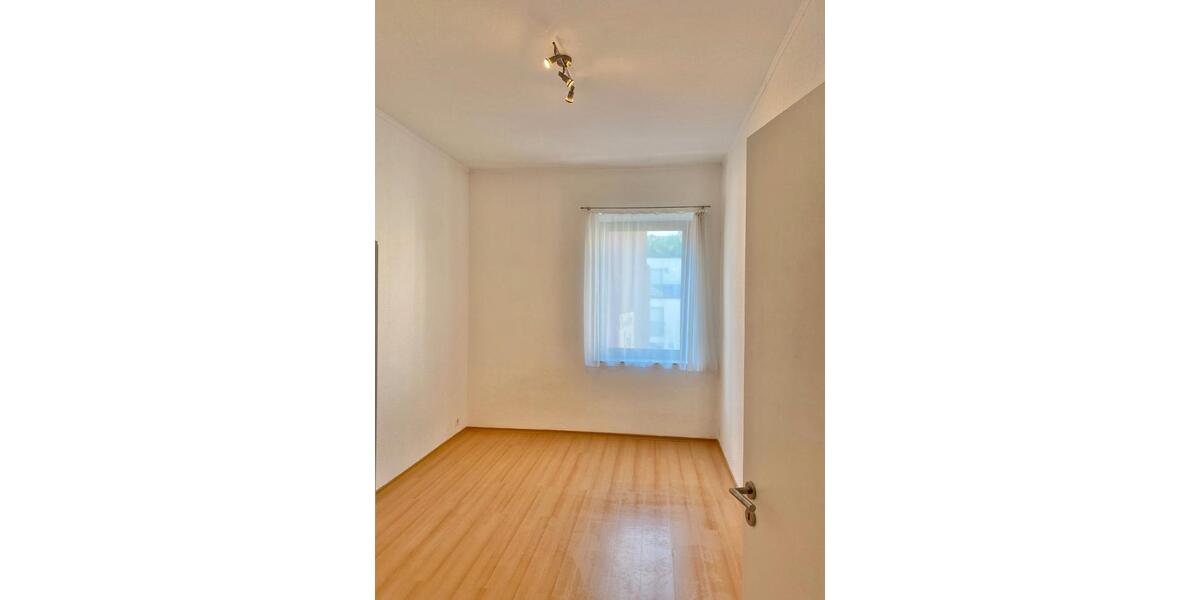 Etagenwohnung Ingolstadt - 4.5 Zimmer, 121 m&sup2;, 525.000&euro; | Angebot:27146736
