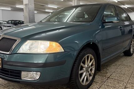 Skoda Octavia 260.000 km 1.698 &euro; Suhl 98528