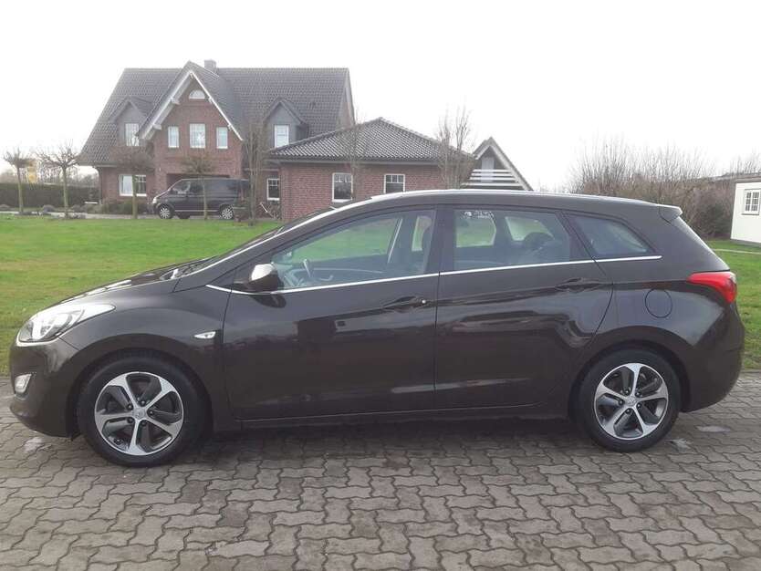Hyundai i30 70.500 km 13.790 € Ahlerstedt 21702