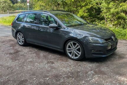 VW Golf 210.000 km 10.500 &euro; Bad Klosterlausnitz 07639