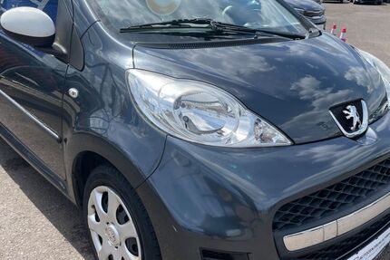 Peugeot 107 141.000 km 2.999 &euro; Lebach 66822