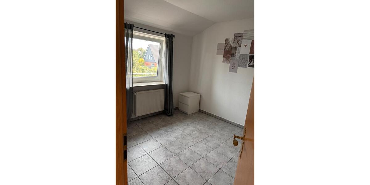 Dachgeschoßwohnung Handewitt - 2 Zimmer, 60 m&sup2;, 650&euro; | Angebot:25328453