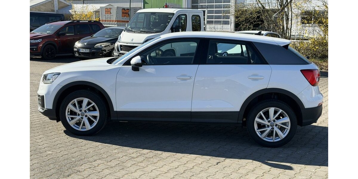 Audi Q2 35 TFSI S-Tronic / Sitzheizung / AKH 77.000 km 19.990 &euro; Donauwörth 86609
