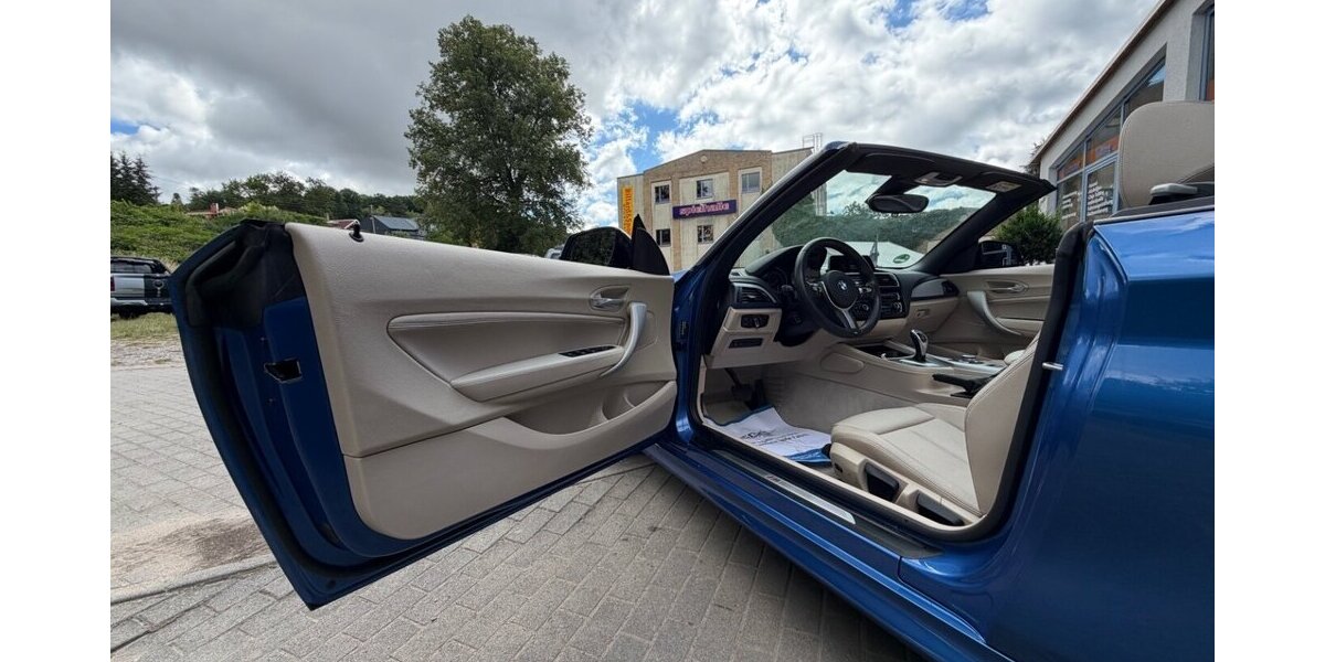 BMW 220 220i Cabrio M paket 34000Km 34.000 km 21.499 &euro; Rudolstadt 07407