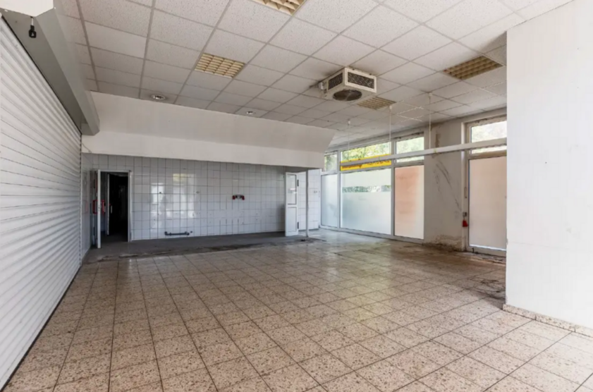 Halle in Perleberg 910 € 130 m²