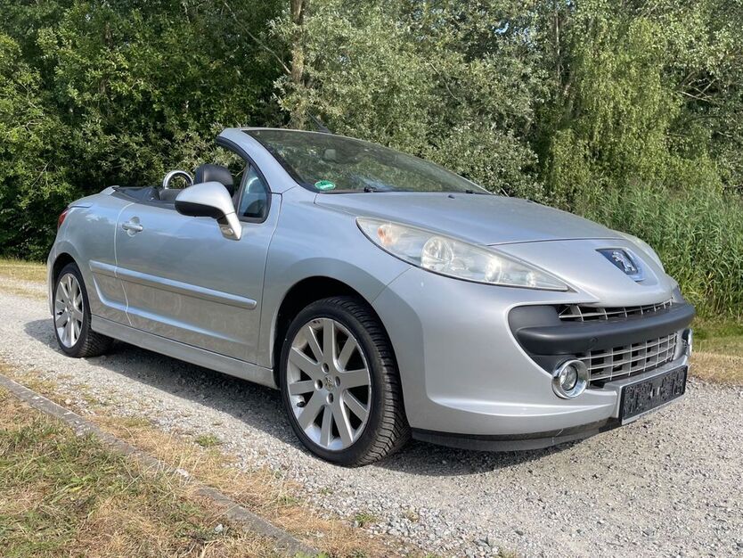 Peugeot 207 168.000 km 2.390 € Bremen 28197