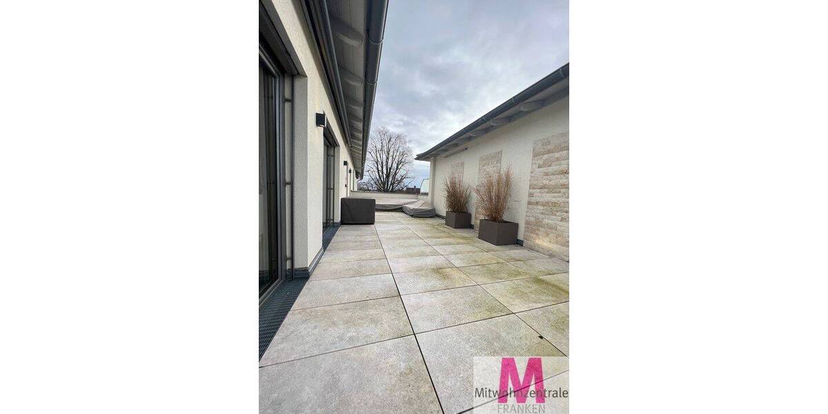 Etagenwohnung Schwabach - 3 Zimmer, 135 m&sup2;, 1.885&euro; | Angebot:26766919