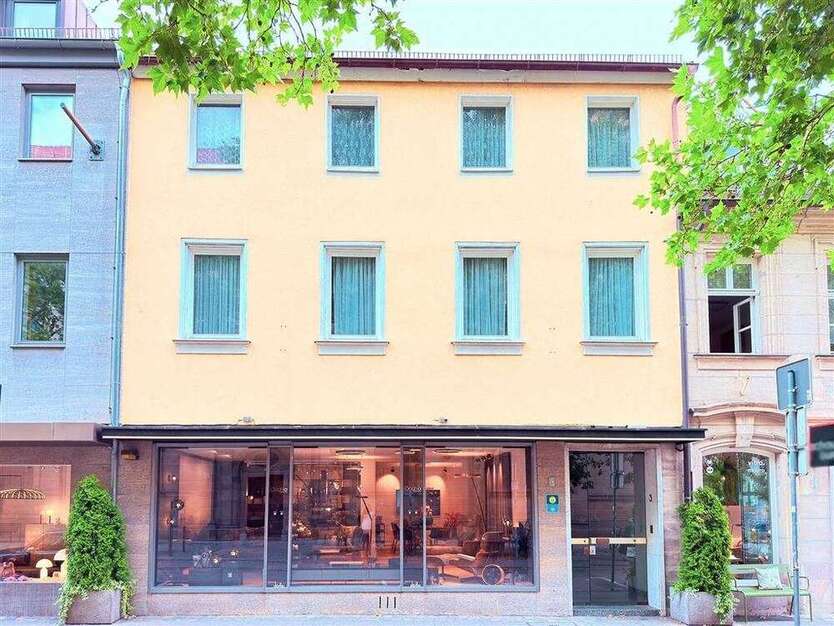 Haus zum Kaufen in Erlangen 1.320.000 € 223 m²