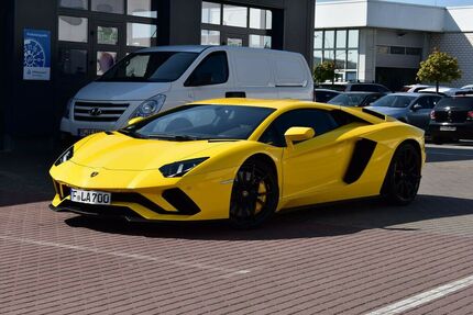 Lamborghini Aventador 17.000 km 399.500 &euro; Jüterbog 14913