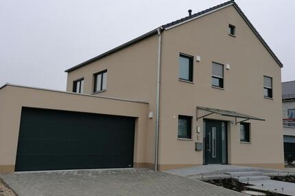 Neubau Erstbezug Einfamilienhaus mit Garage in Abensberg-Gaden 6 zimmer