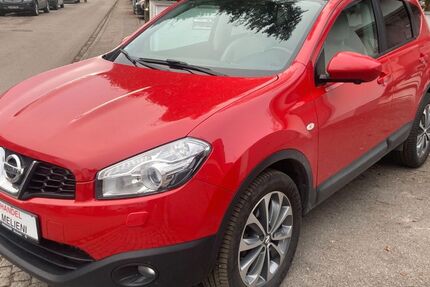 Nissan Qashqai 82.012 km 8.199 &euro; München 81739
