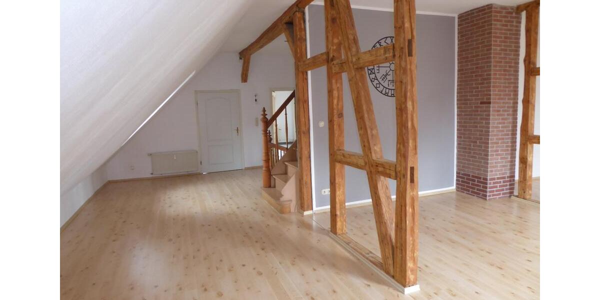 Dachgeschoßwohnung Beedenbostel - 3 Zimmer, 100 m&sup2;, 620&euro; | Angebot:26224119