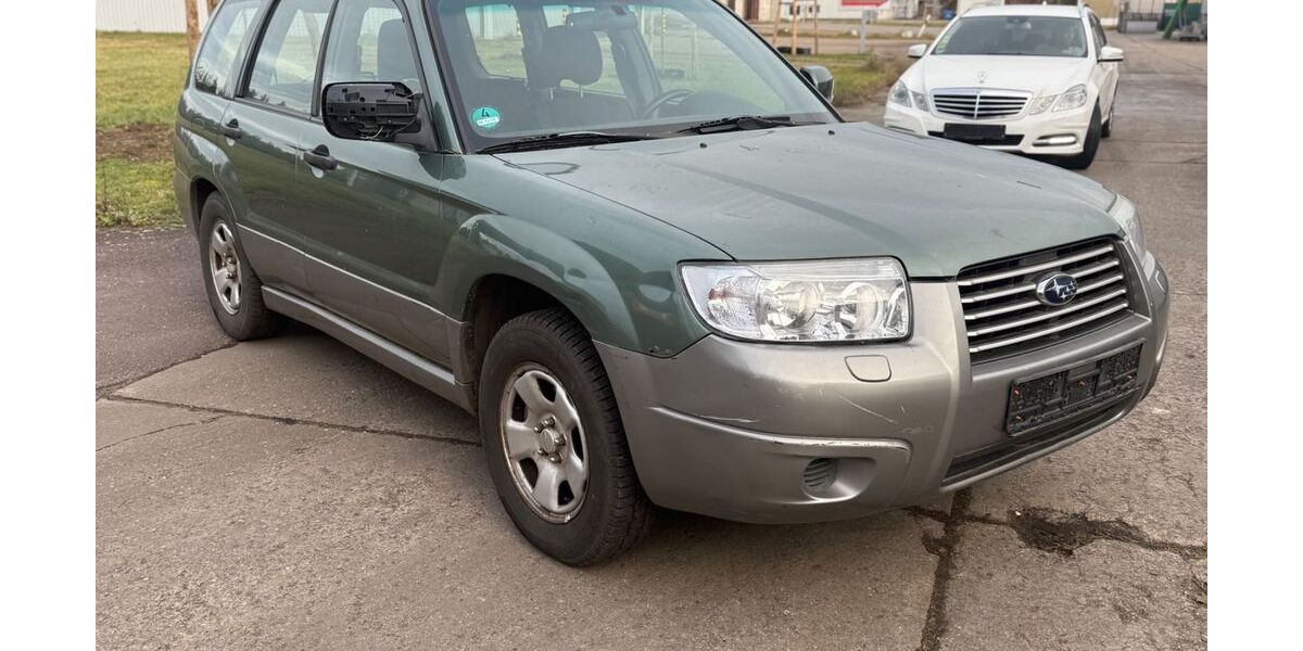 Subaru Forester 272.000 km 1.490 &euro; Ziesar 14793