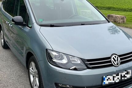 VW Sharan 125.241 km 13.950 € München 80689