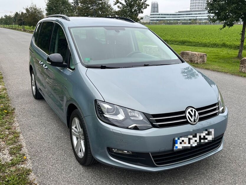 VW Sharan 125.241 km 13.950 € München 80689