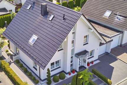 Haus Meschede - 5 Zimmer, 152 m&sup2;, 499.000&euro; | Angebot:27019478