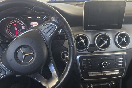 Mercedes-Benz CLA 200 Shooting Brake 150.000 km 14.300 &euro; Köln 50827