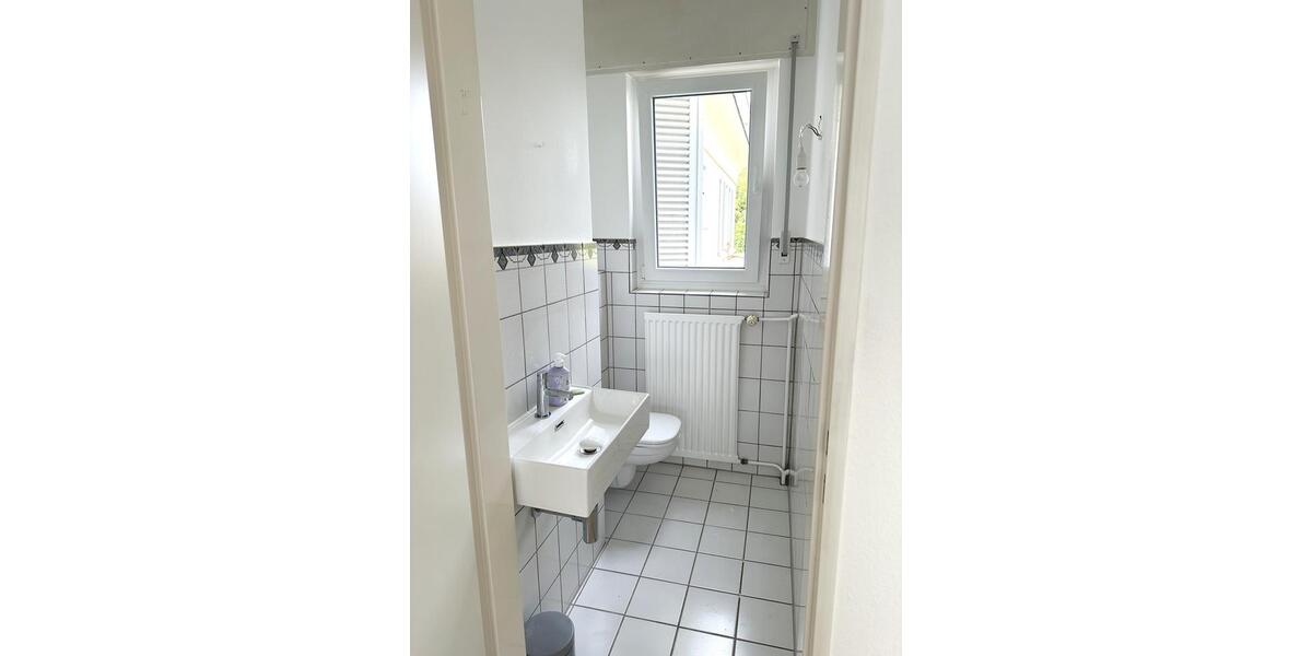 Doppelhaushälfte Bad Homburg vor der Höhe Gonzenheim - 3.5 Zimmer, 150 m&sup2;, 2.600&euro; | Angebot:26144498