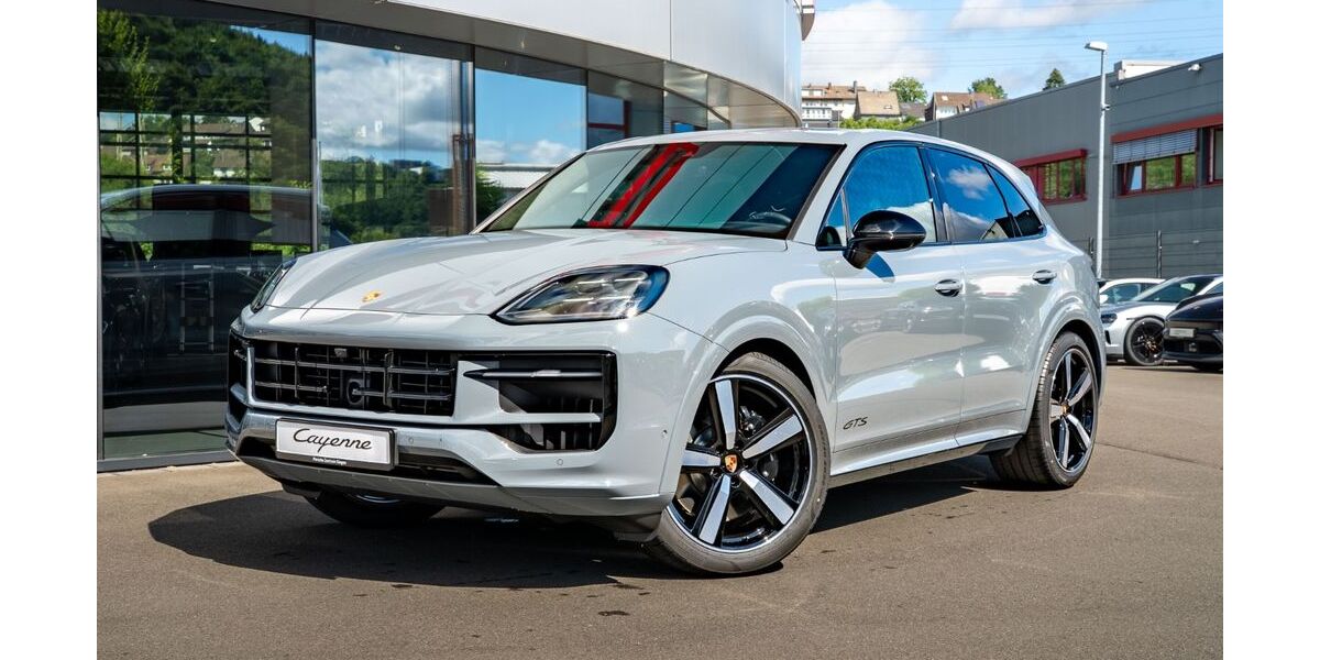 Porsche Cayenne 13.500 km 142.850 &euro; Siegen 57080