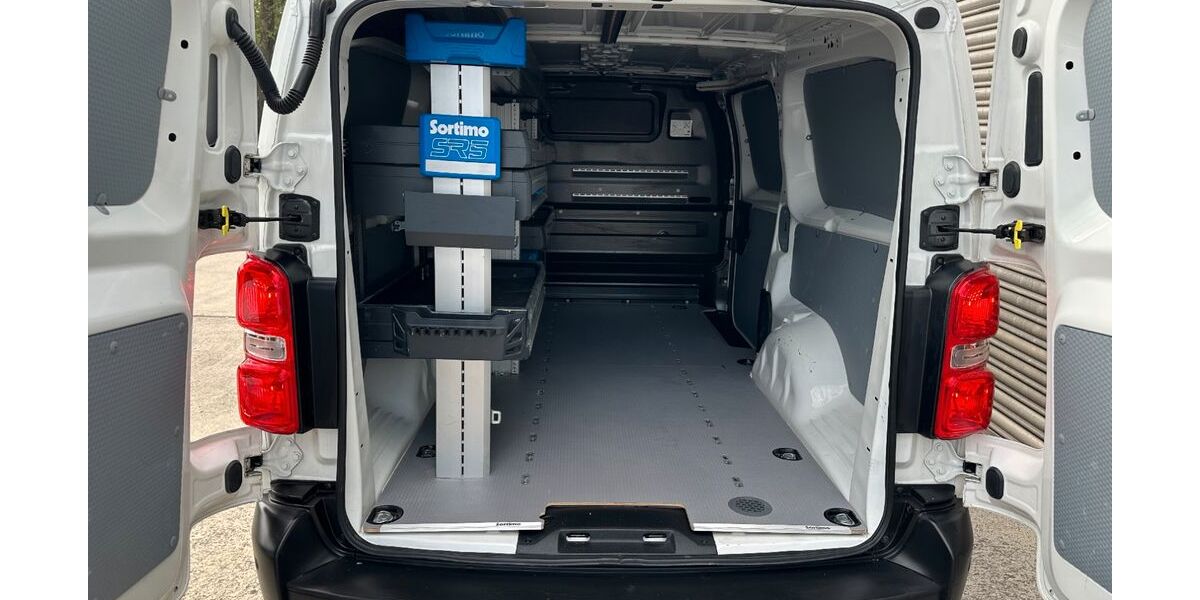 Opel Vivaro 76.601 km 16.990 &euro; Sindelfingen 71065