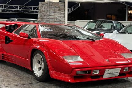 Lamborghini Countach 76.420 km 418.000 &euro; Tokyo 158-0